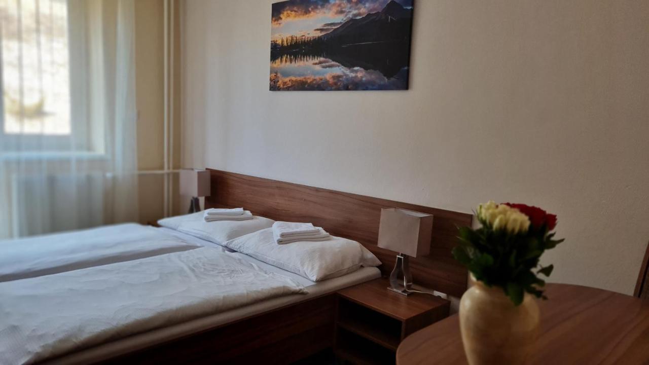 Hotel Sipox Strba Exterior photo